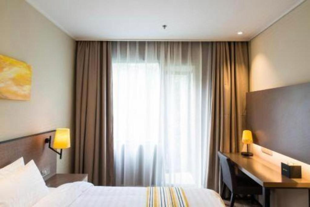 Home Inn Plus Shanghai New International Expo Center Yushan Road Yuanshen Sports Xangai Exterior foto