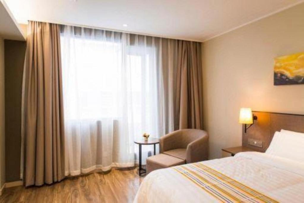 Home Inn Plus Shanghai New International Expo Center Yushan Road Yuanshen Sports Xangai Exterior foto