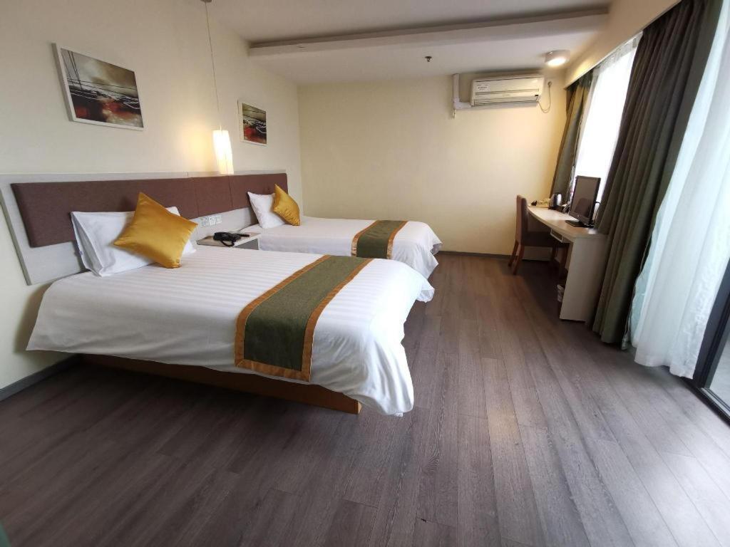 Home Inn Plus Shanghai New International Expo Center Yushan Road Yuanshen Sports Xangai Exterior foto