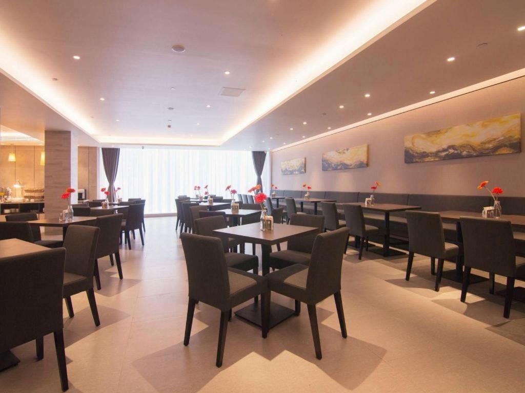 Home Inn Plus Shanghai New International Expo Center Yushan Road Yuanshen Sports Xangai Exterior foto