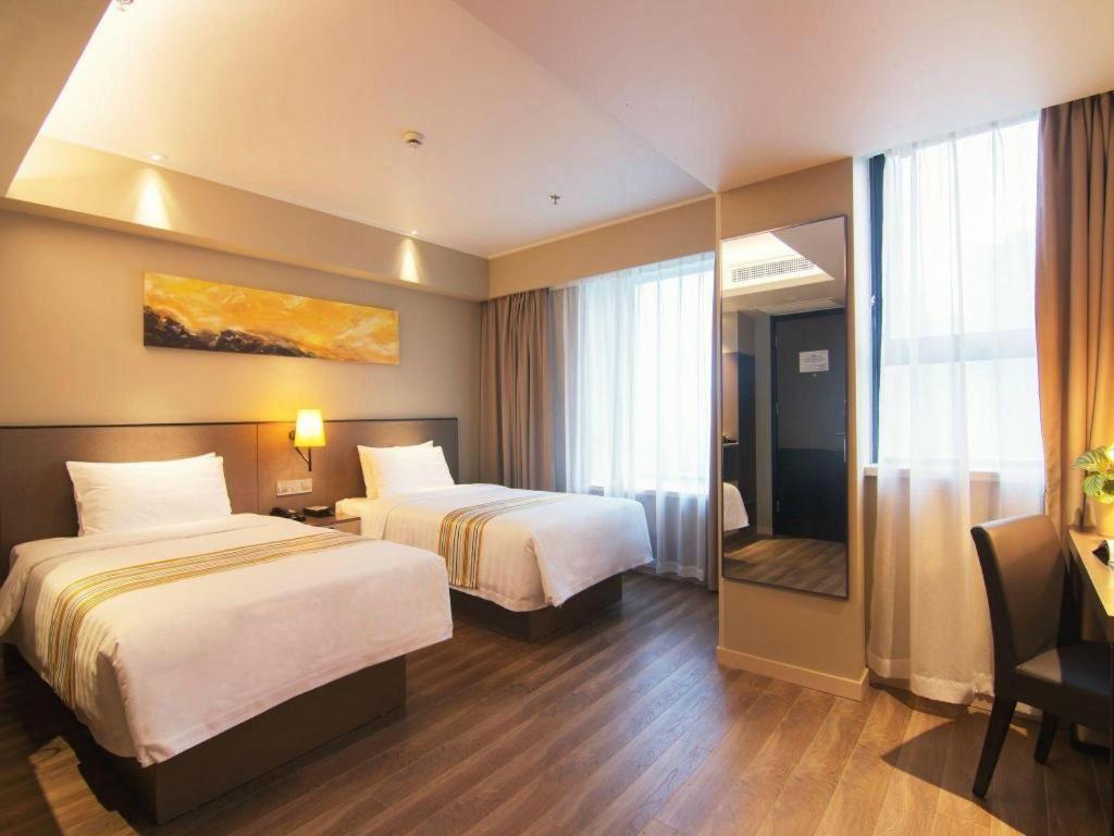 Home Inn Plus Shanghai New International Expo Center Yushan Road Yuanshen Sports Xangai Exterior foto